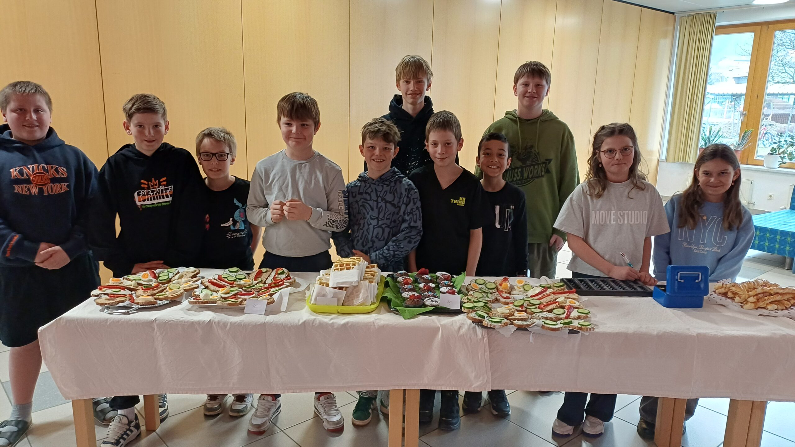 Jausenverkauf der VS Unterlangkampfen an der MS Langkampfen